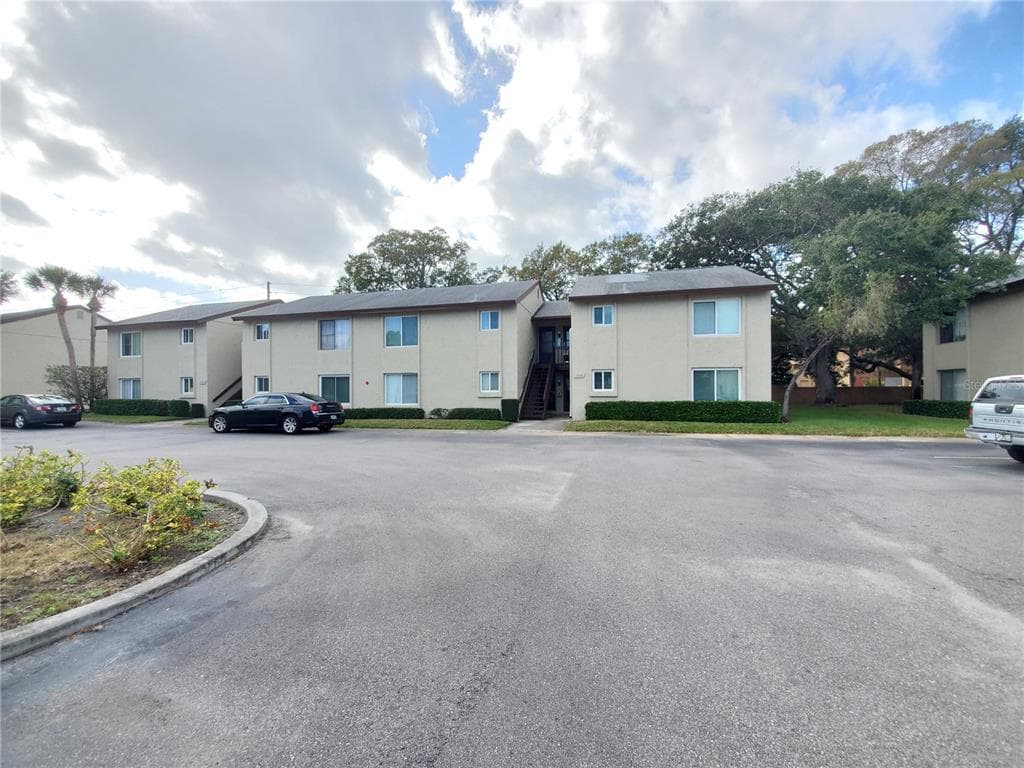 4215 E BAY DRIVE UNIT 1205A CLEARWATER, FL 33764