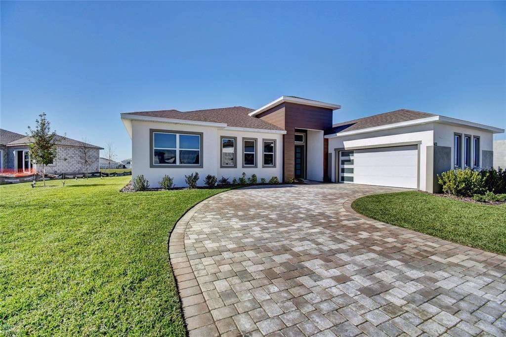 8671 SANDERS TREE LOOP WESLEY CHAPEL, FL 33545