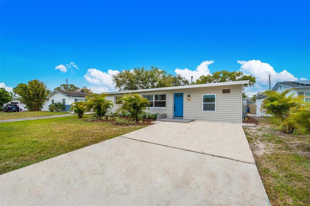 230 94TH AVENUE N ST PETERSBURG, FL 33702