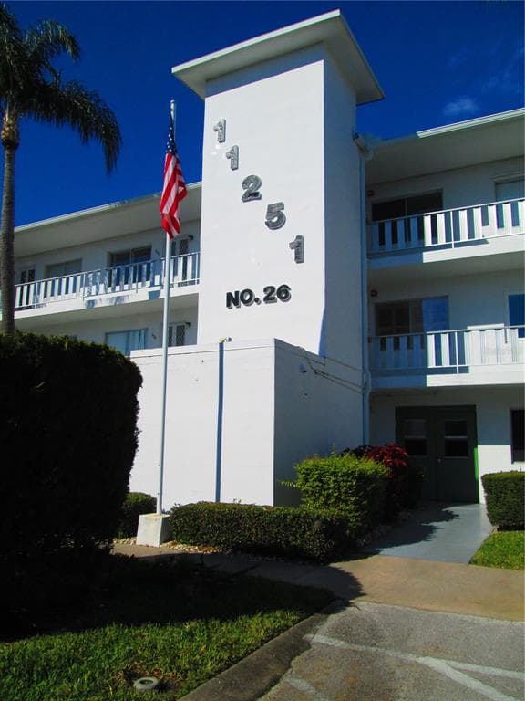 11251 80TH AVENUE UNIT 205 SEMINOLE, FL 33772