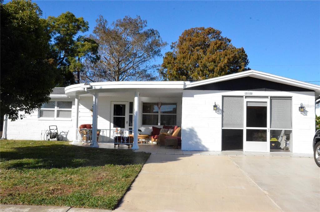 2115 LYRA DRIVE HOLIDAY, FL 34690