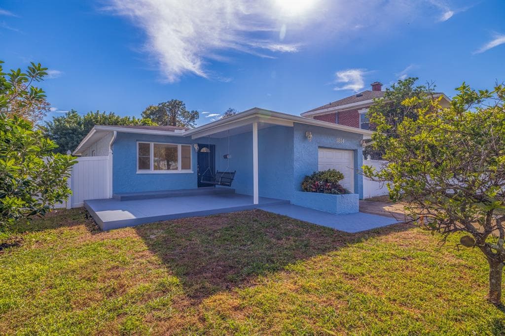 1814 BAYOU GRANDE BOULEVARD NE ST PETERSBURG, FL 33703