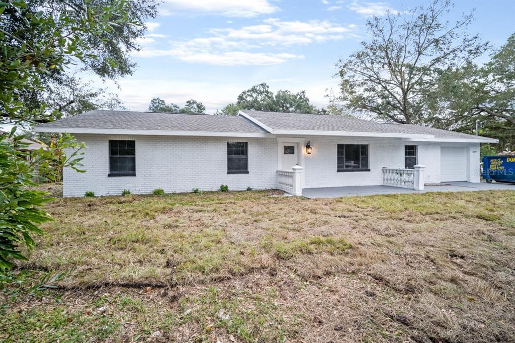 3107 KINGSWOOD DRIVE TAMPA, FL 33619
