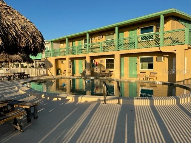 2700 GULF BOULEVARD UNIT W4 BELLEAIR BEACH, FL 33786