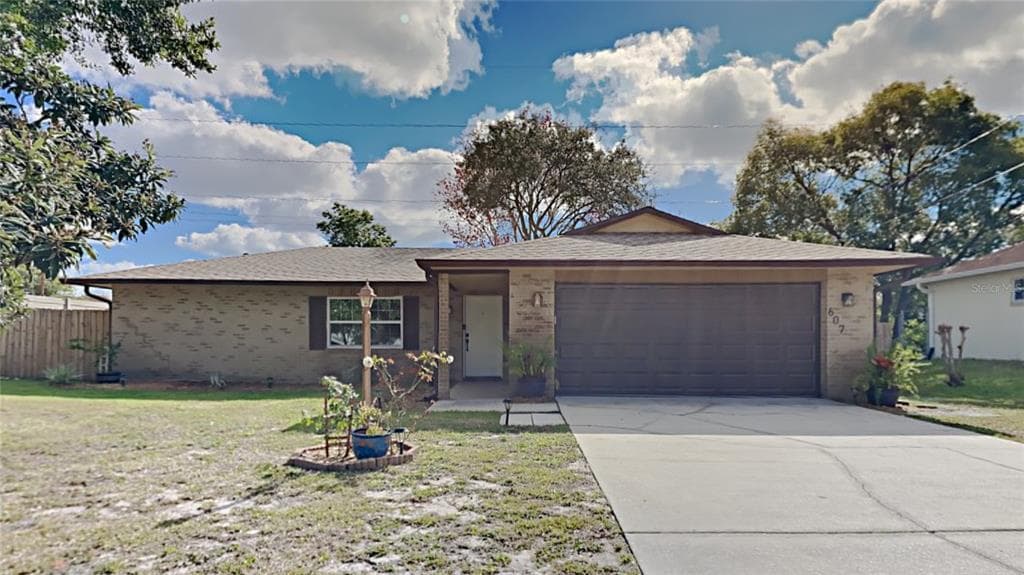 607 S GLANCY DRIVE DELTONA, FL 32725