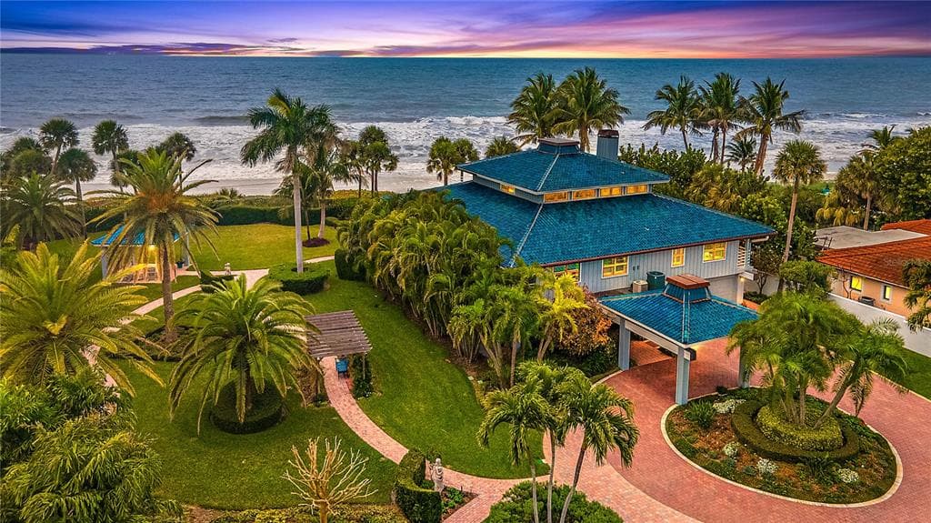 280 GULF BOULEVARD BELLEAIR SHORES, FL 33786