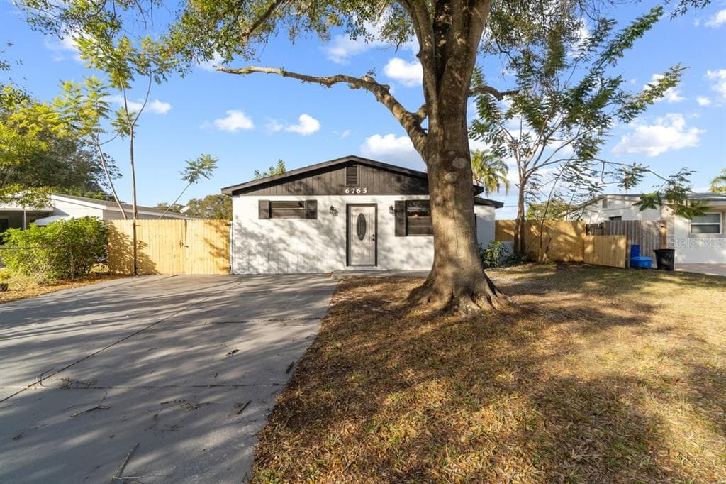 6765 80TH AVENUE N PINELLAS PARK, FL 33781