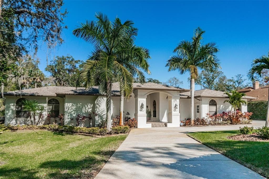 956 ROYAL BIRKDALE DRIVE
