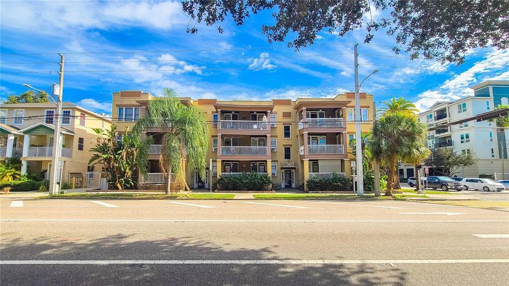 344 4TH STREET S ST PETERSBURG, FL 33701