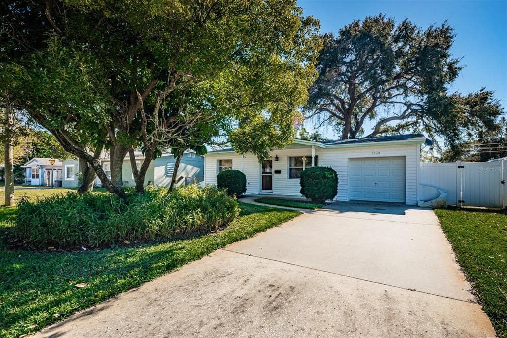 5390 86TH AVENUE N PINELLAS PARK, FL 33782