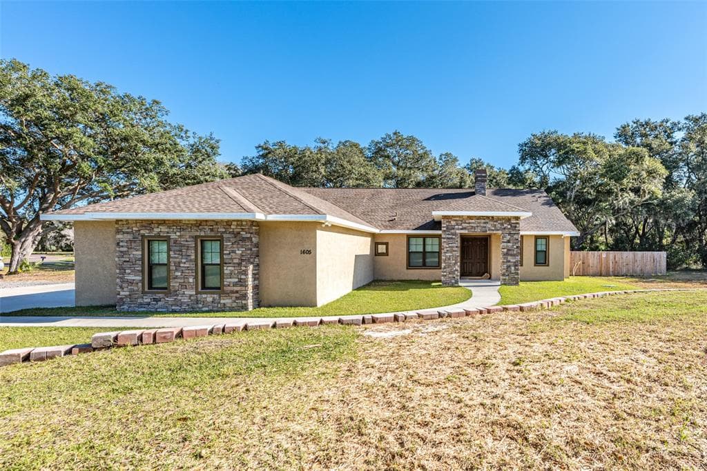 1605 BUTCH CASSIDY TRAIL WIMAUMA, FL 33598