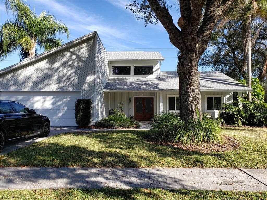12101 CYPRESS HOLLOW PLACE TAMPA, FL 33624