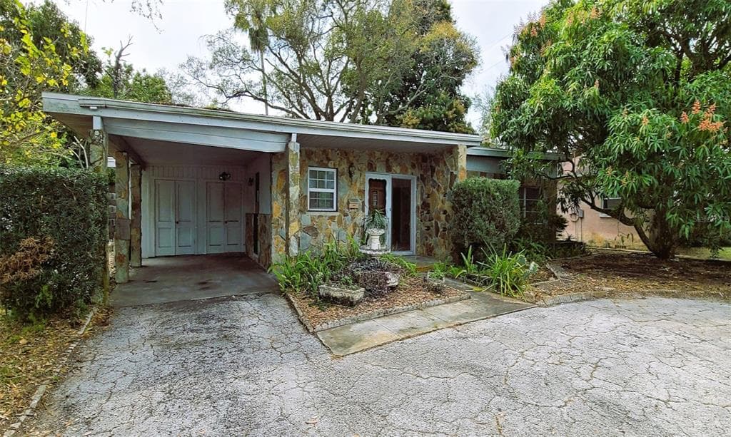 6366 22ND AVENUE N ST PETERSBURG, FL 33710