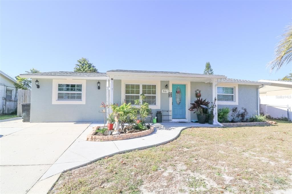 9121 GREENBRIAR LANE PORT RICHEY, FL 34668