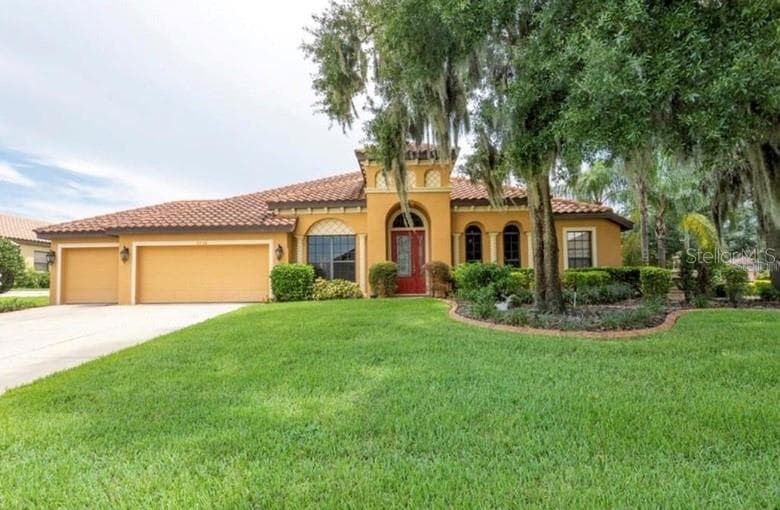 9724 SORBONNE LOOP SEFFNER, FL 33584