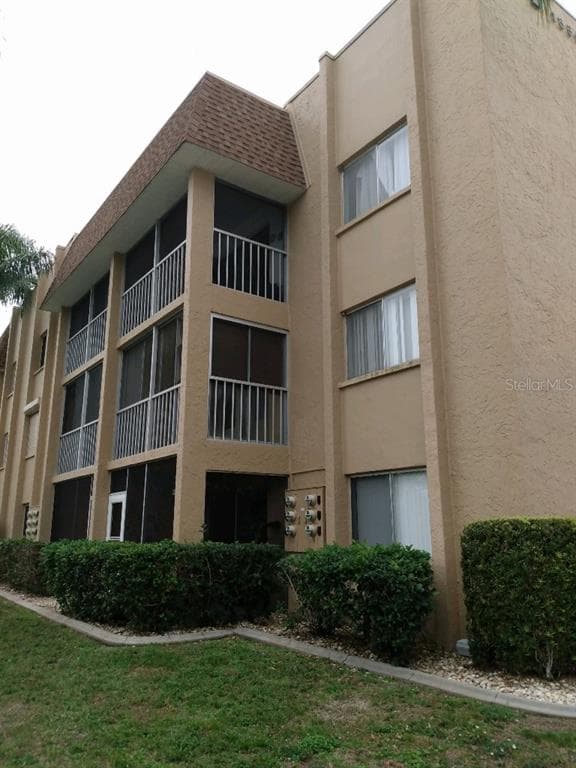 1330 GLEN OAKS DRIVE E UNIT 361D SARASOTA, FL 34232