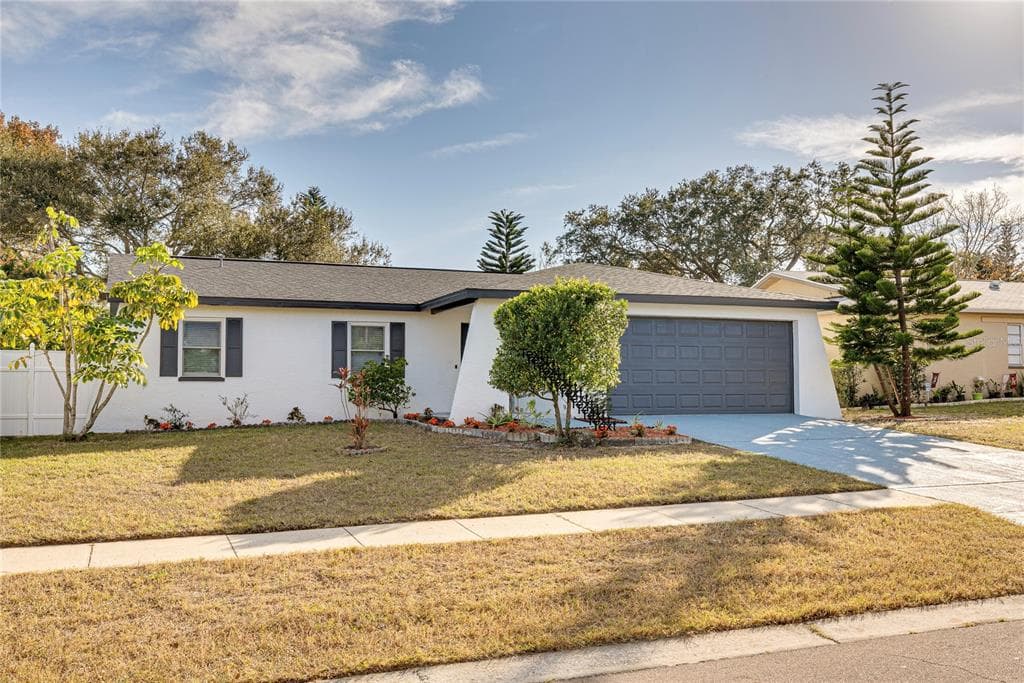 1253 LOTUS PATH CLEARWATER, FL 33756