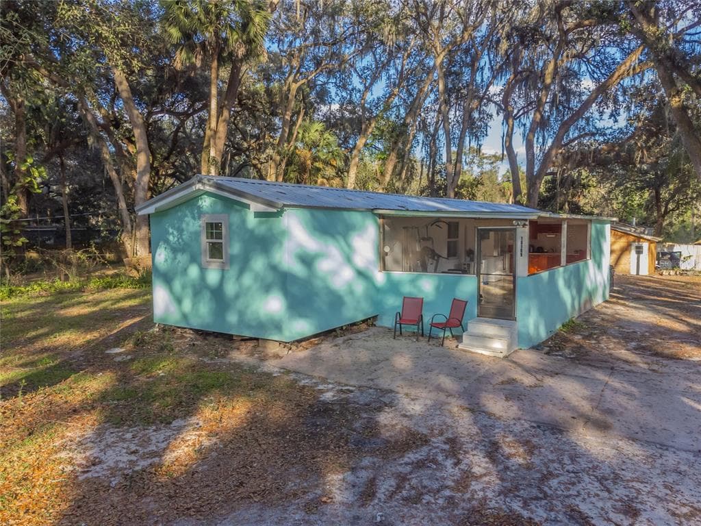 19109 LIVENGOOD LUTZ, FL 33559