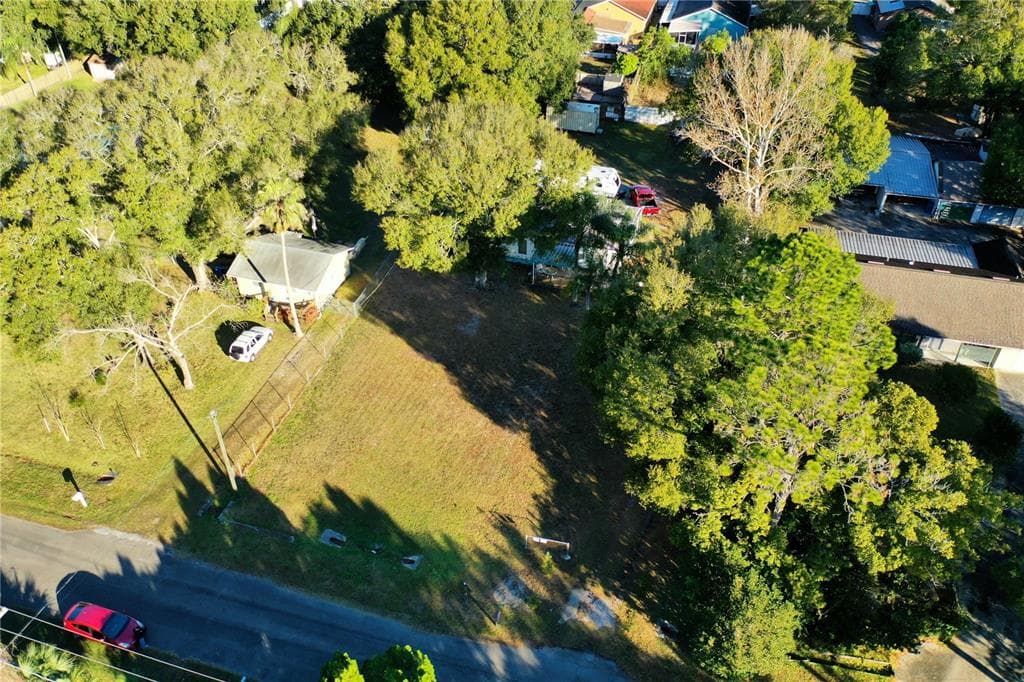 8711 MAYFLOWER ROAD TAMPA, FL 33615
