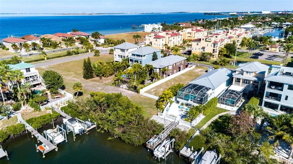 1334 APOLLO BEACH BOULEVARD S UNIT S APOLLO BEACH, FL 33572
