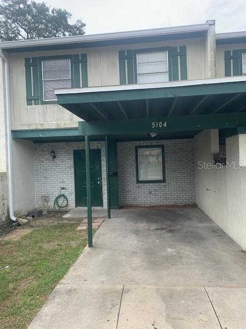 5104 TENNIS COURT CIRCLE TAMPA, FL 33617