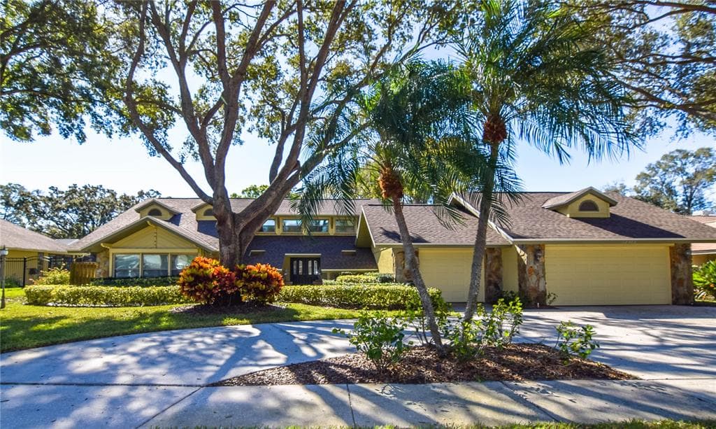 12366 OAKS LANE SEMINOLE, FL 33772