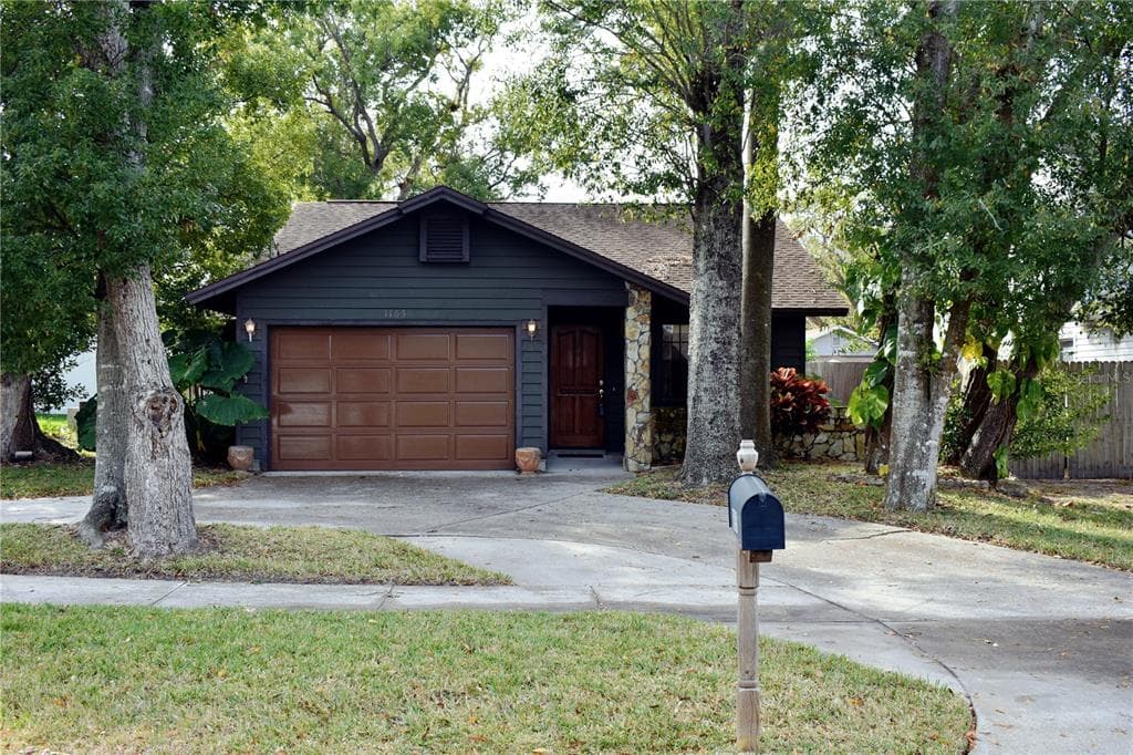1165 FALCON DRIVE DUNEDIN, FL 34698