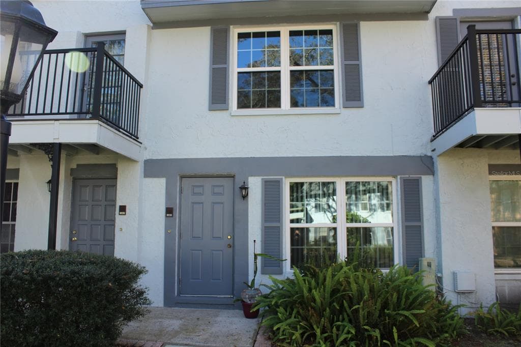 4419 VIEUX CARRE CIRCLE TAMPA, FL 33613