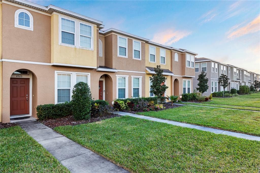8929 WALNUT GABLE COURT RIVERVIEW, FL 33578