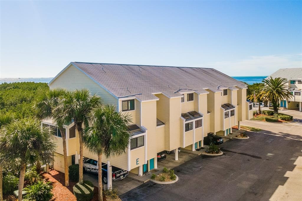 1500 SUNSET ROAD UNIT E4 TARPON SPRINGS, FL 34689