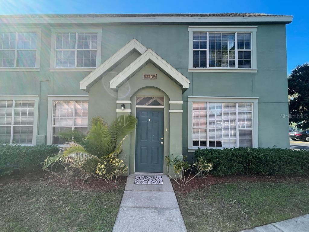 10462 WHITE LAKE COURT UNIT 10462 TAMPA, FL 33626