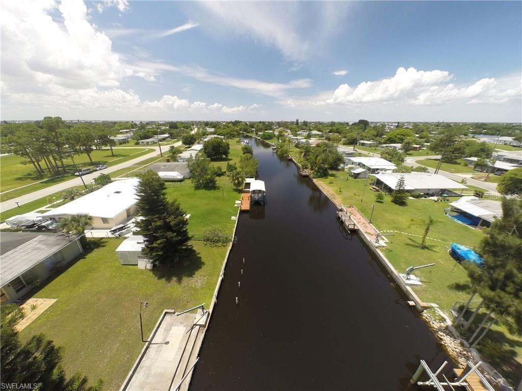 4045 CONWAY BOULEVARD PORT CHARLOTTE, FL 33952