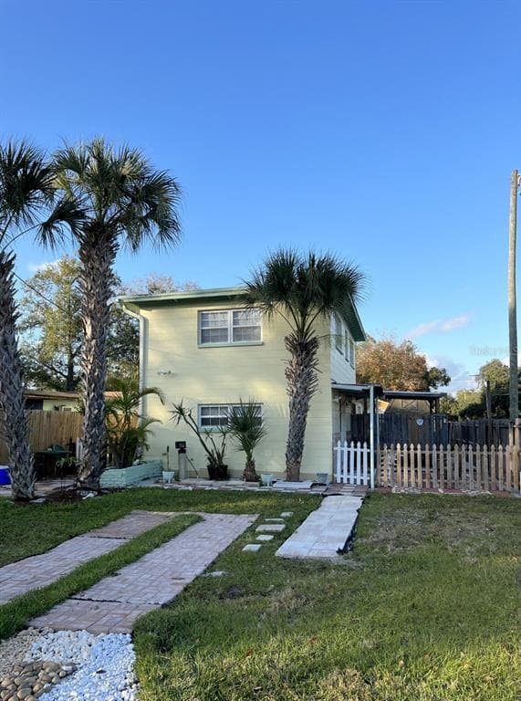 301 W CHELSEA STREET