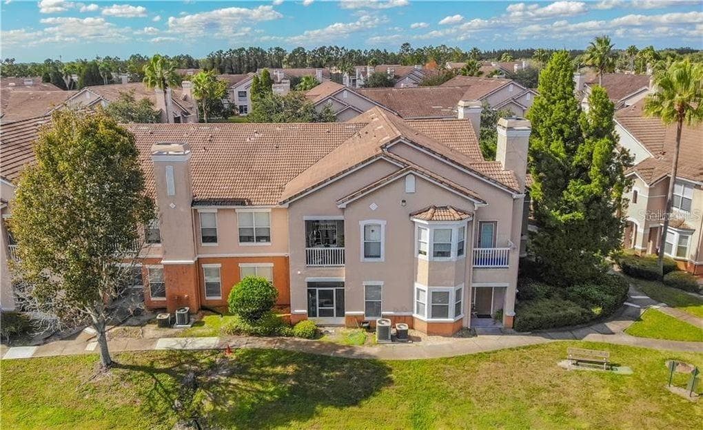 17920 VILLA CREEK DRIVE TAMPA, FL 33647