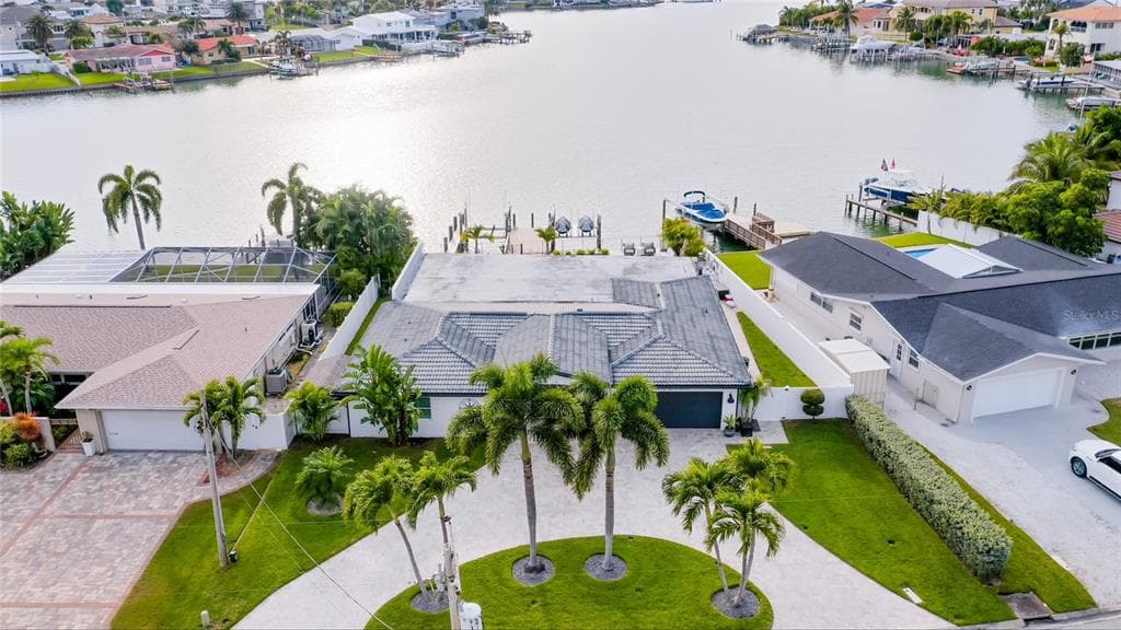 7944 9TH AVENUE S ST PETERSBURG, FL 33707