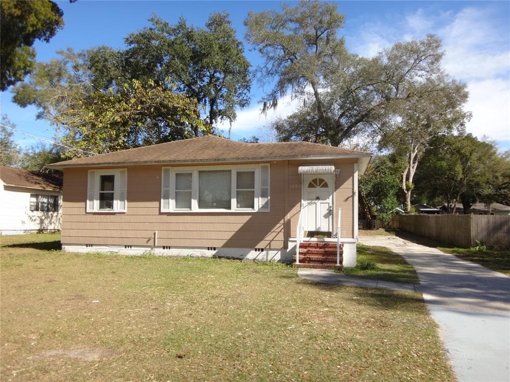 1604 N FERRELL STREET PLANT CITY, FL 33563