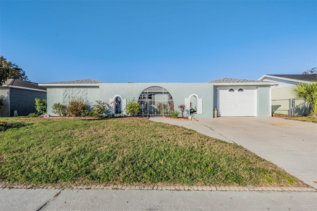 9805 LAMANTIN DRIVE PORT RICHEY, FL 34668