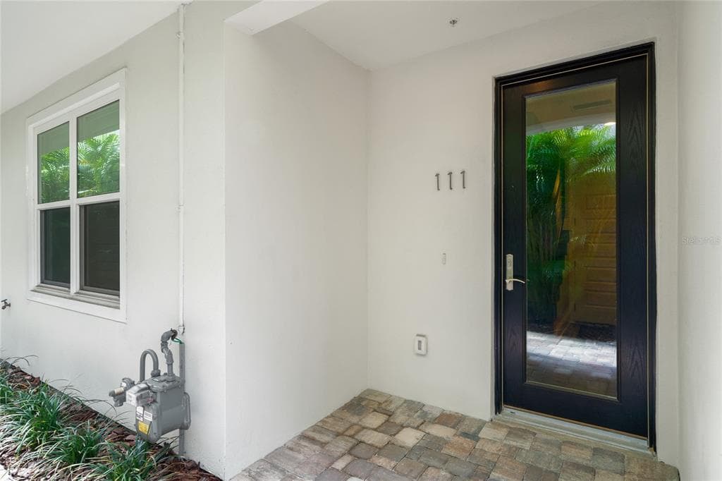 111 5TH AVENUE N ST PETERSBURG, FL 33701