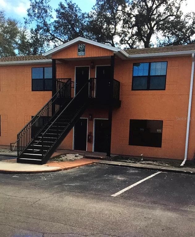 307 OAK ROSE LANE UNIT 201 TAMPA, FL 33612