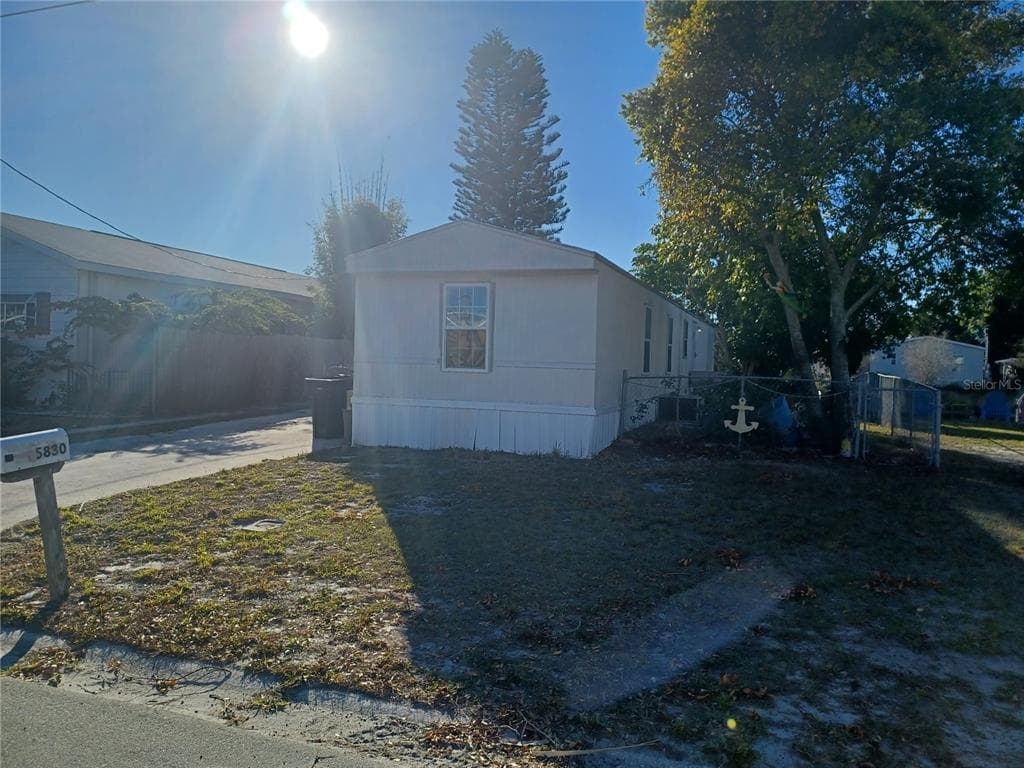 5830 PORTSMOUTH DRIVE TAMPA, FL 33615