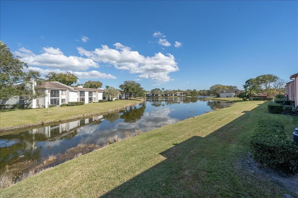 150 LAKESIDE DRIVE UNIT 50 OLDSMAR, FL 34677