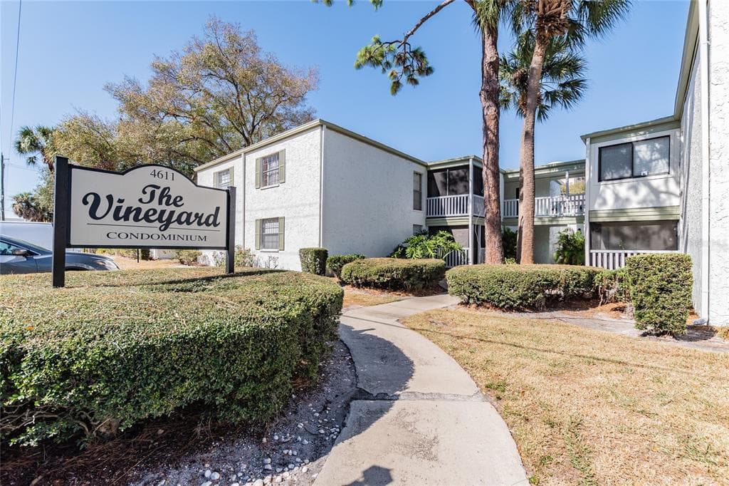 4611 W NORTH B STREET UNIT 133 TAMPA, FL 33609