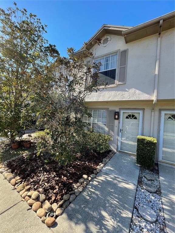 2314 FLETCHERS POINT CIRCLE TAMPA, FL 33613
