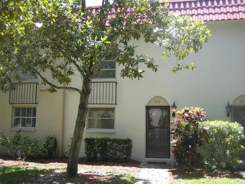 2700 BAYSHORE BOULEVARD UNIT 2B DUNEDIN, FL 34698