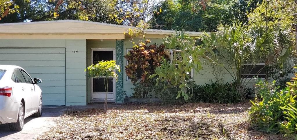 126 11TH AVENUE SW LARGO, FL 33770