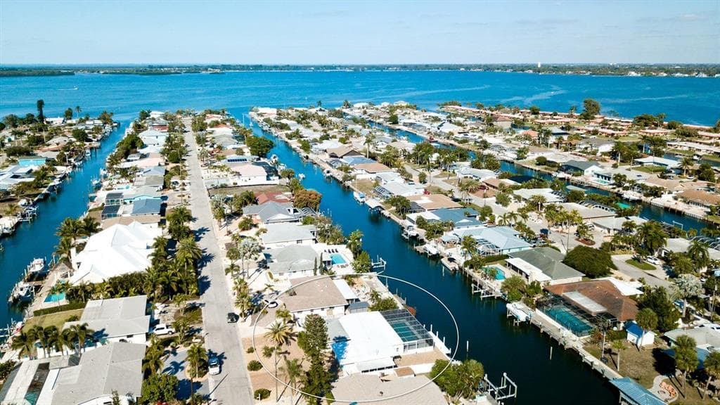 4115 100TH STREET W BRADENTON, FL 34210