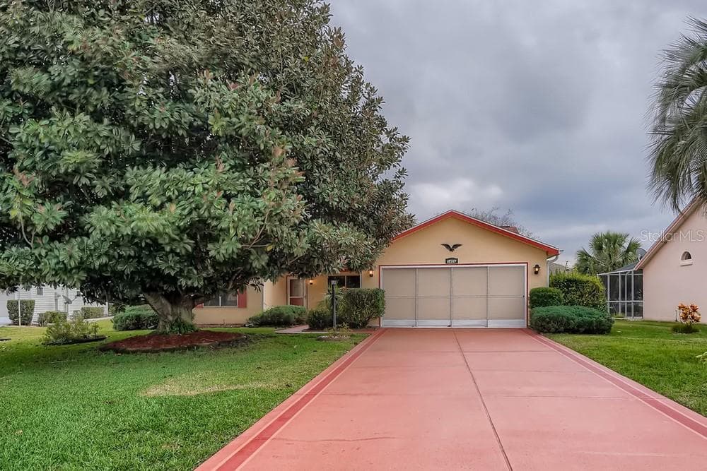 1406 MARENO COURT LADY LAKE, FL 32159