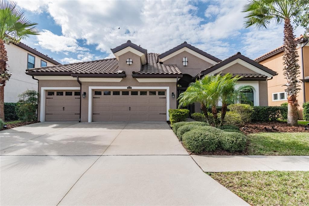 2834 CALVANO DRIVE LAND O LAKES, FL 34639