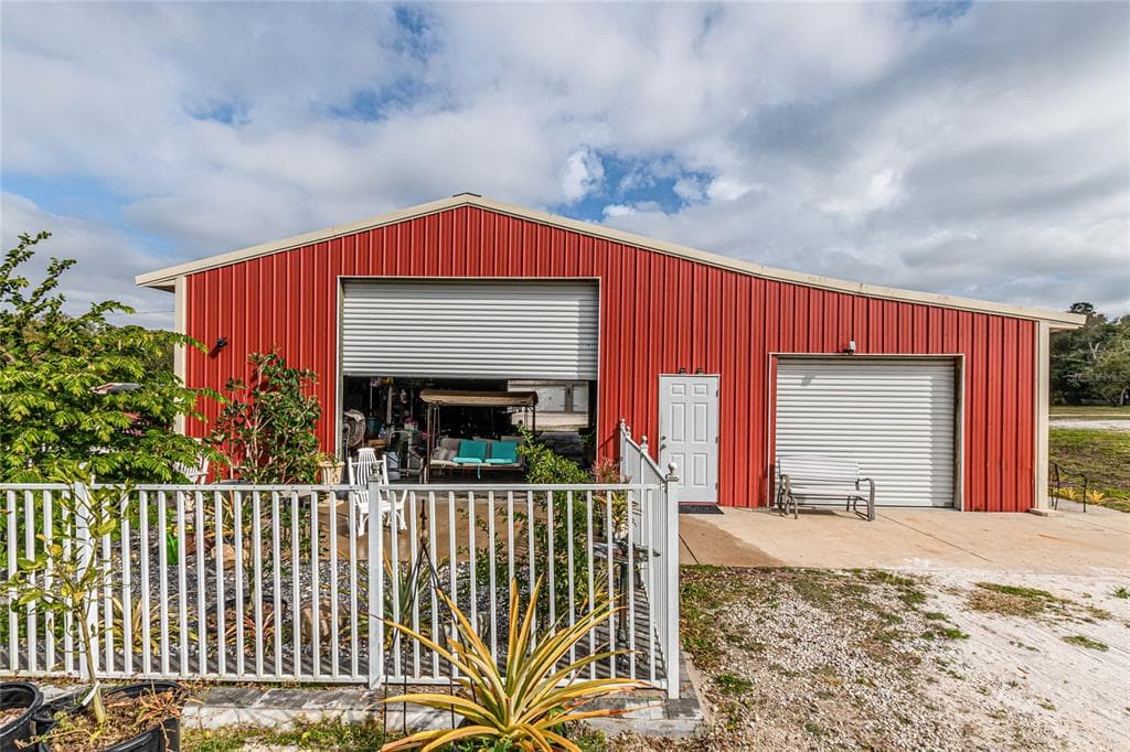 13255 LEWIS GALLAGHER ROAD DOVER, FL 33527