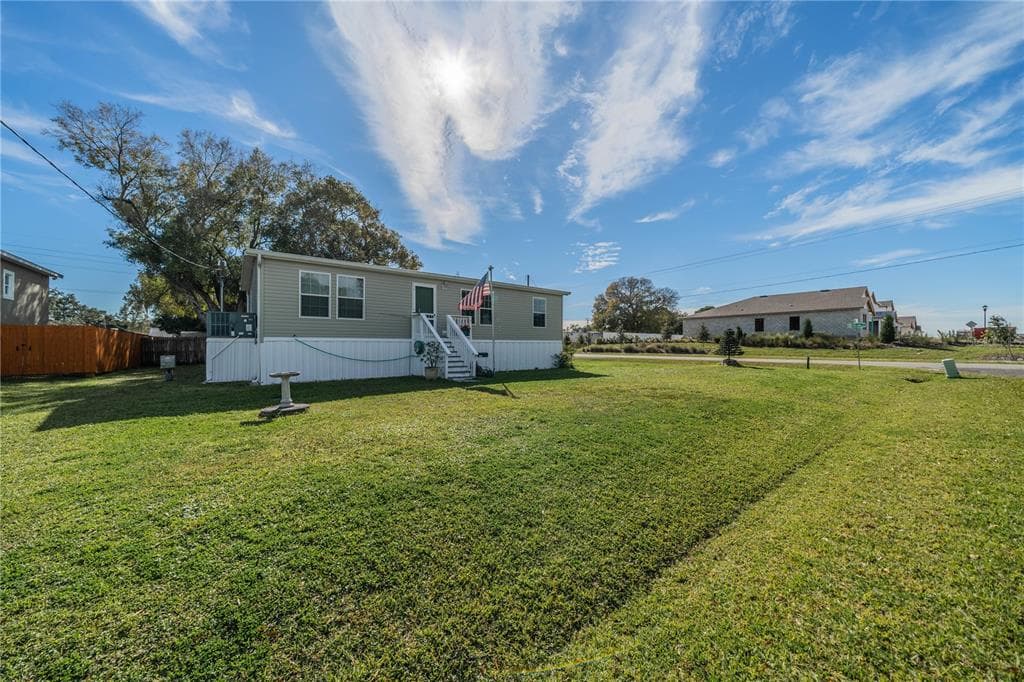 308 4TH AVENUE NW RUSKIN, FL 33570